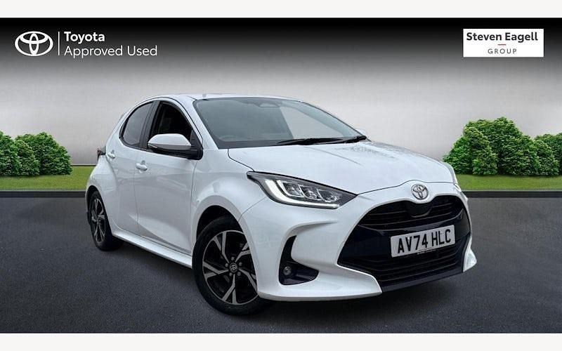 Used Toyota Yaris Hybrid Design 116 HP (85 kW) 2025 Hatchback