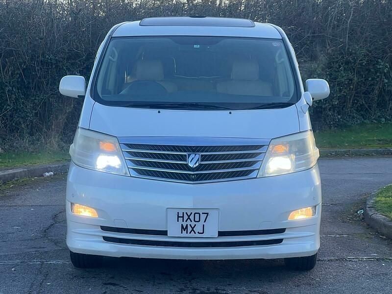 Used Toyota Alphard 2024 Blizzard pearl MPV