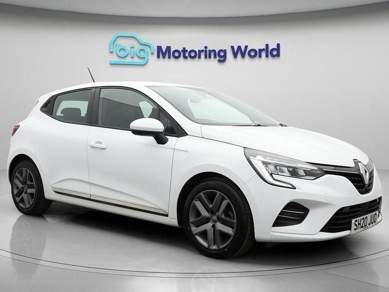 White Used 2020 Renault Clio V Play Hatchback | £9,600 (Good price) - Image 1/4