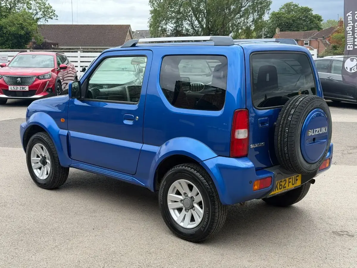 Used Suzuki Jimny SZ4 85 HP (62 kW) 2013 Blue SUV