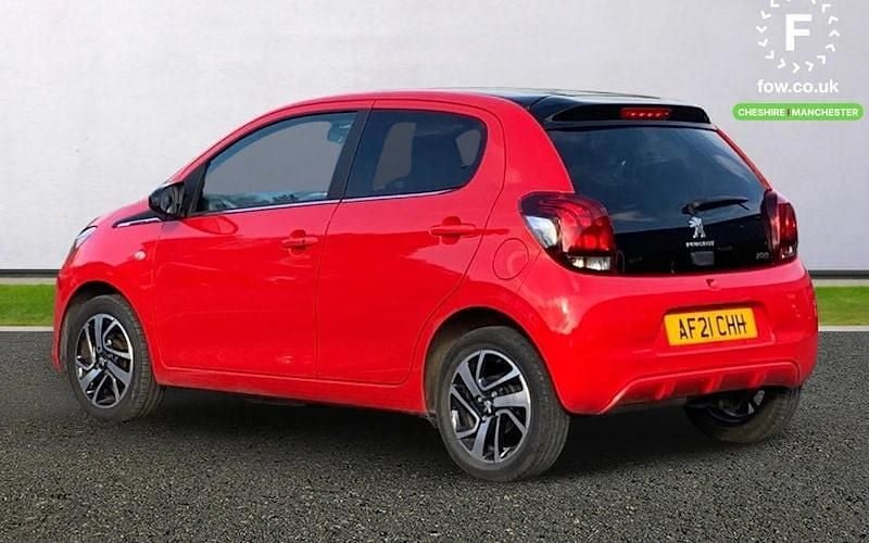 Used Peugeot 108 Allure 72 HP (52 kW) 2021 Red Hatchback