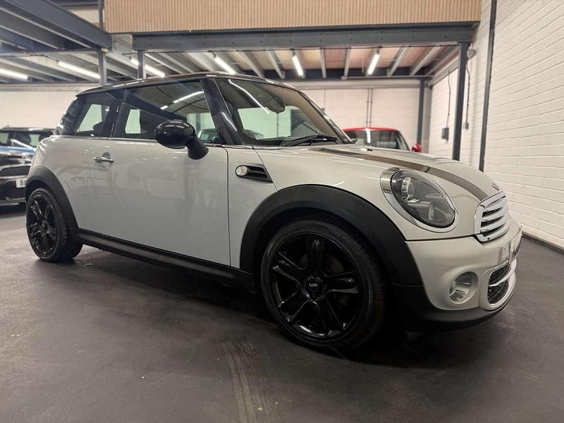Silver Used 2011 Mini Cooper D Hatch Hatchback | £5,495 (Expensive) - Image 1/4
