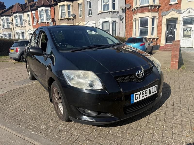 Used Toyota Auris 124 HP (91 kW) 2009 Black Hatchback