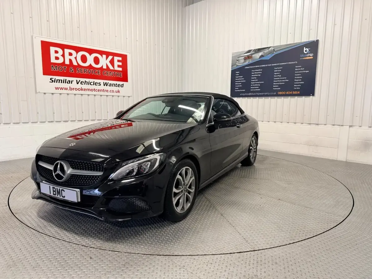 Used Mercedes C200 181 HP (133 kW) 2017 Black Cabriolet