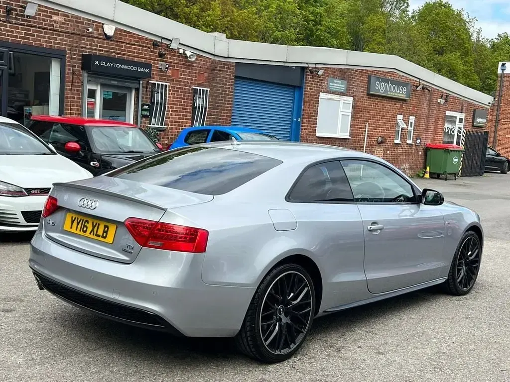 Używany Audi A5 Black Edition 2016 Srebrny Coupe