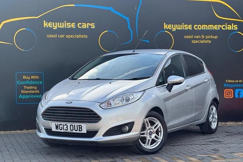 Used Ford Fiesta Zetec 2013 Silver Hatchback