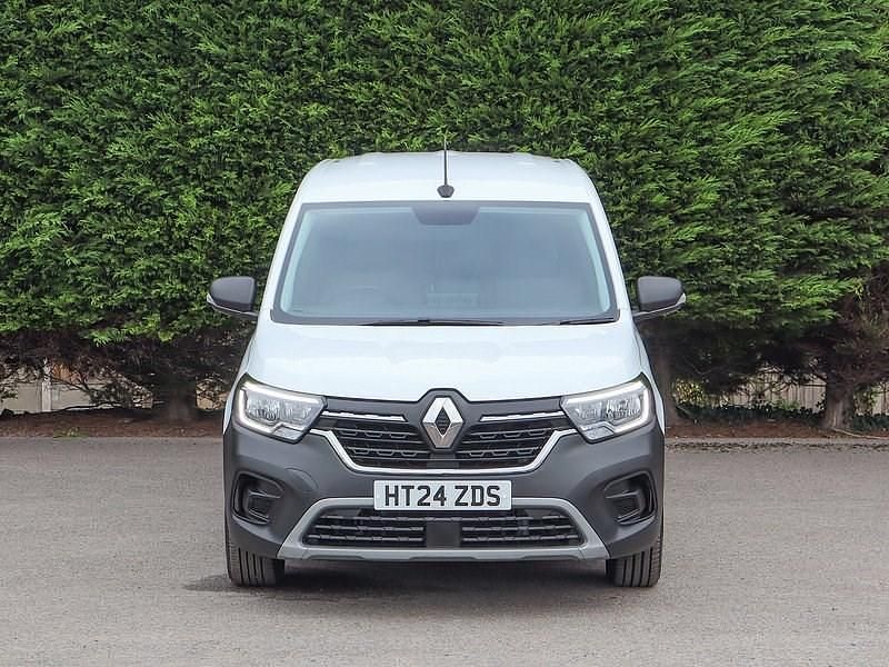 Used Renault Kangoo 95 HP (69 kW) 2024 White MPV