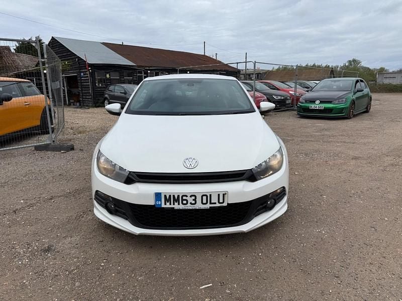Begagnad VW Scirocco R-line 177 HK (130 kW) 2014 Vit Sportkupé
