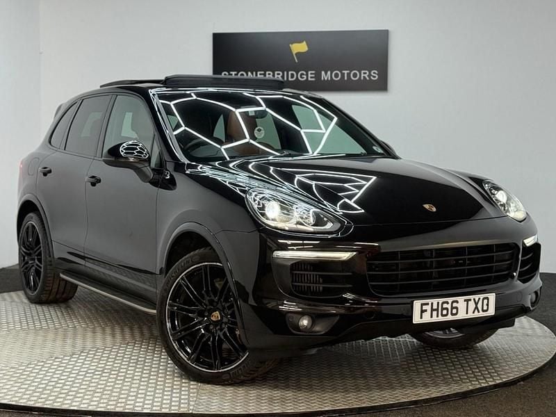 Black Used 2017 Porsche Cayenne SUV | £27,999 (Fair price) - Image 1/4