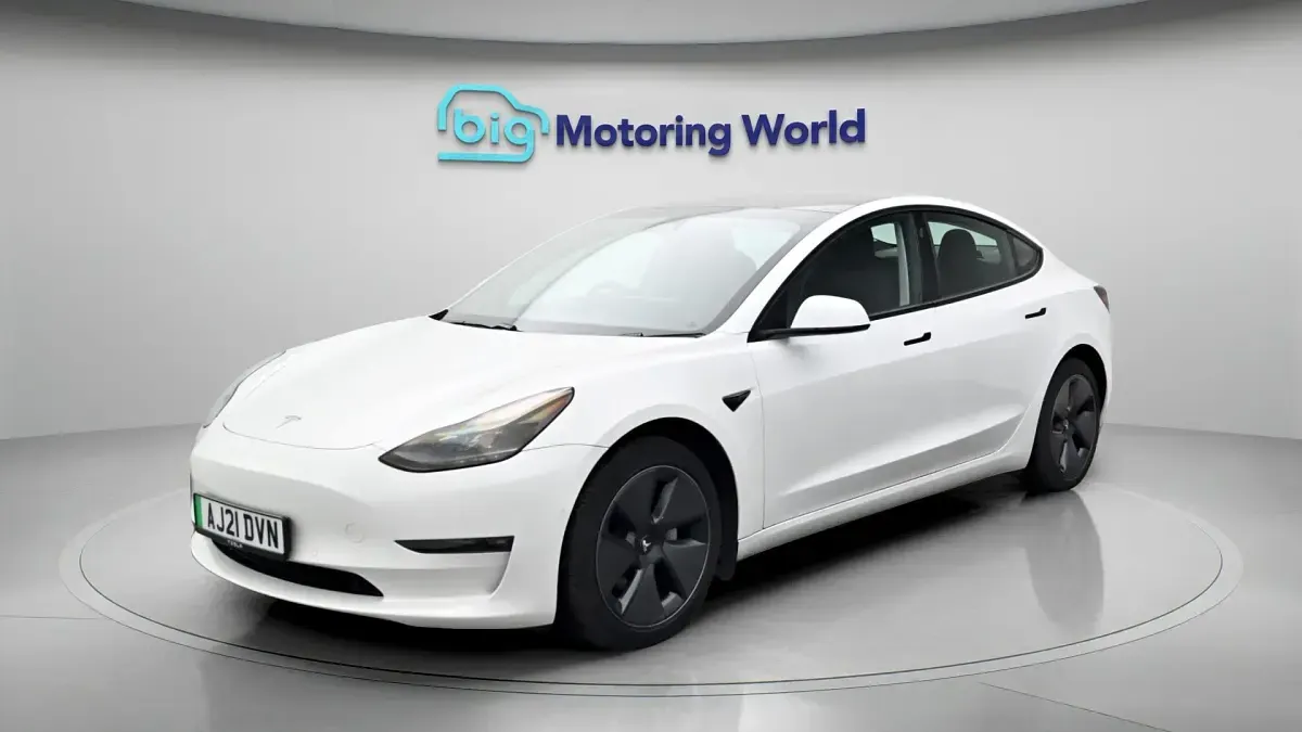 Used Tesla Model 3 Long Range AWD 366 kW (498 HP) 2021 White Sedan