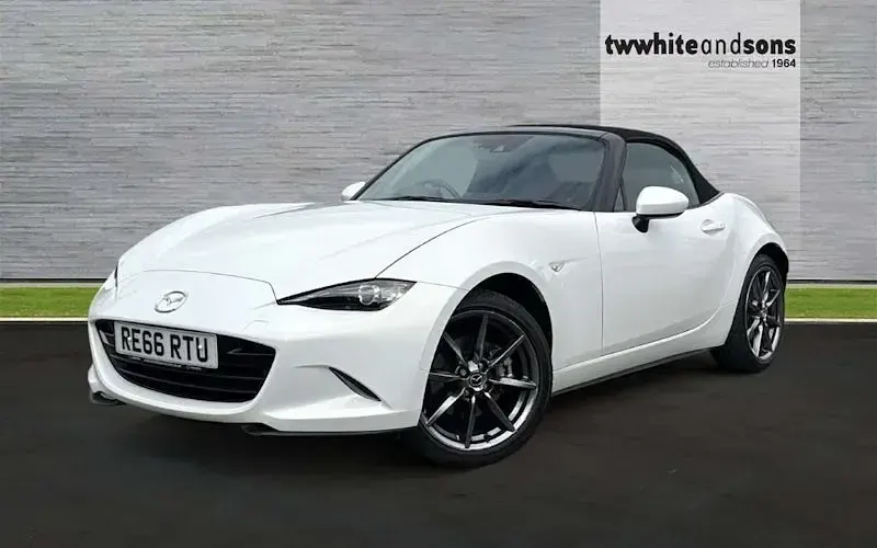 Used Mazda MX5 Inclusive 160 HP (117 kW) 2018 Cabriolet