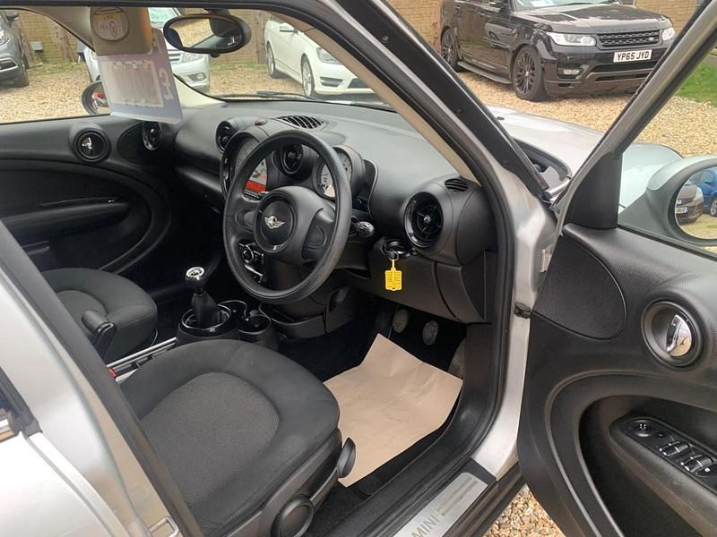 Used Mini Cooper D Countryman 112 HP (82 kW) 2014 Silver SUV