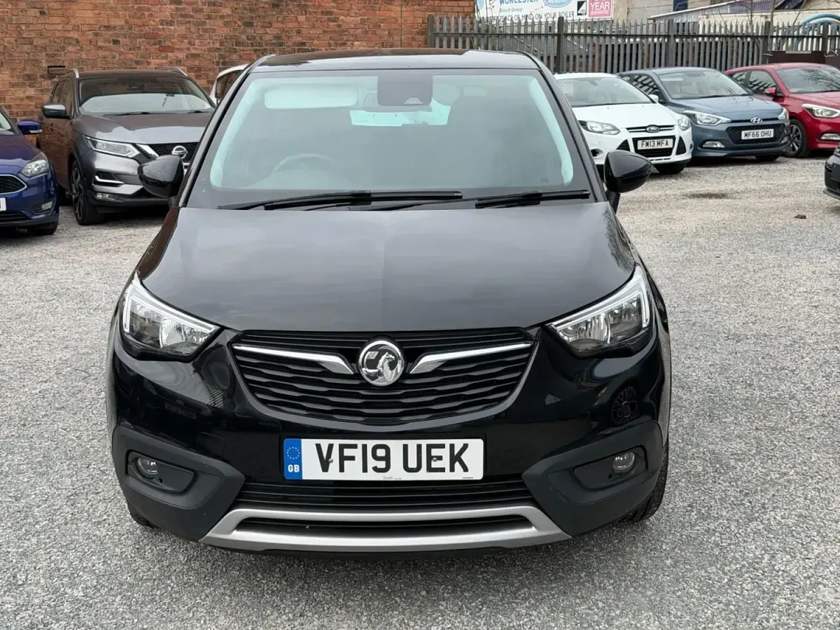 Second-hand Vauxhall Crossland X 83 CP (61 kW) 2019 Negru SUV