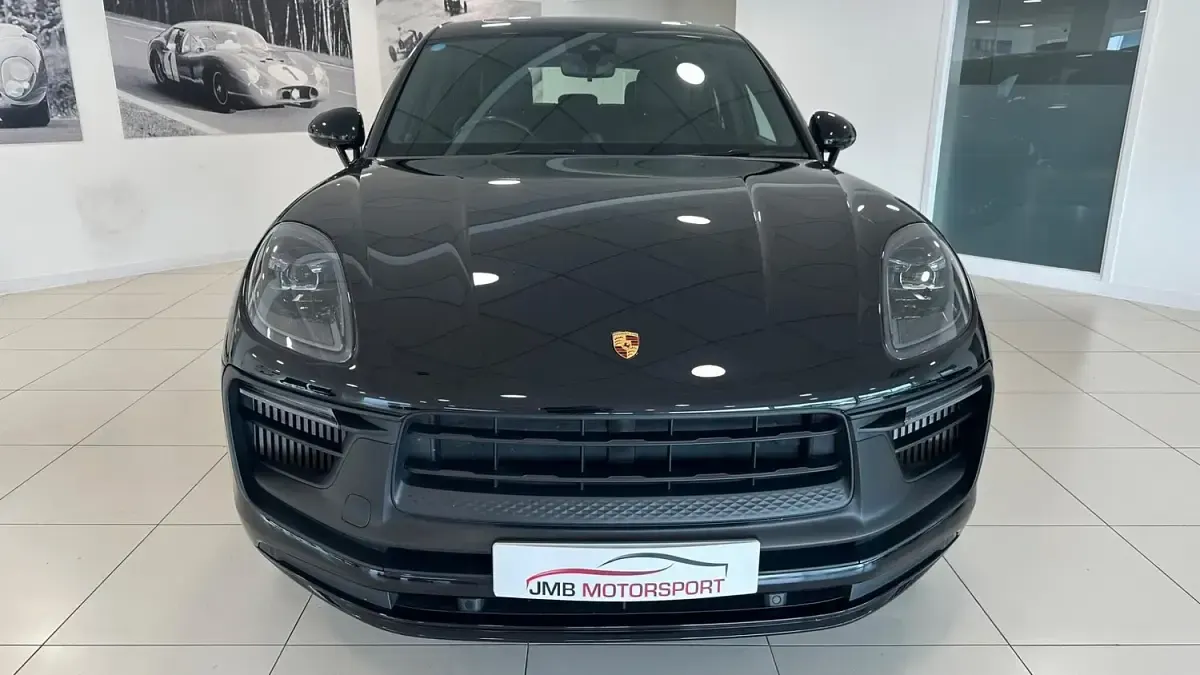 Used Porsche Macan GTS 440 HP (323 kW) 2023 Black SUV