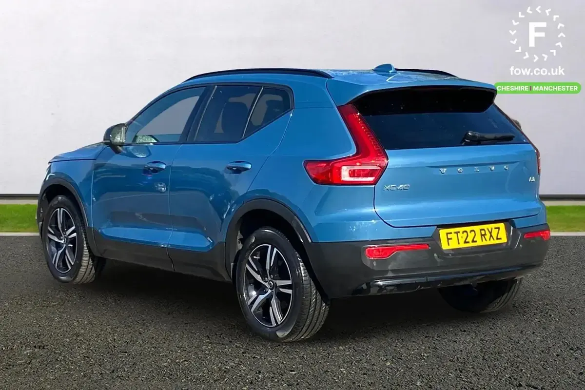 Second-hand Volvo XC40 Plus 163 CP (119 kW) 2022 Albastru SUV