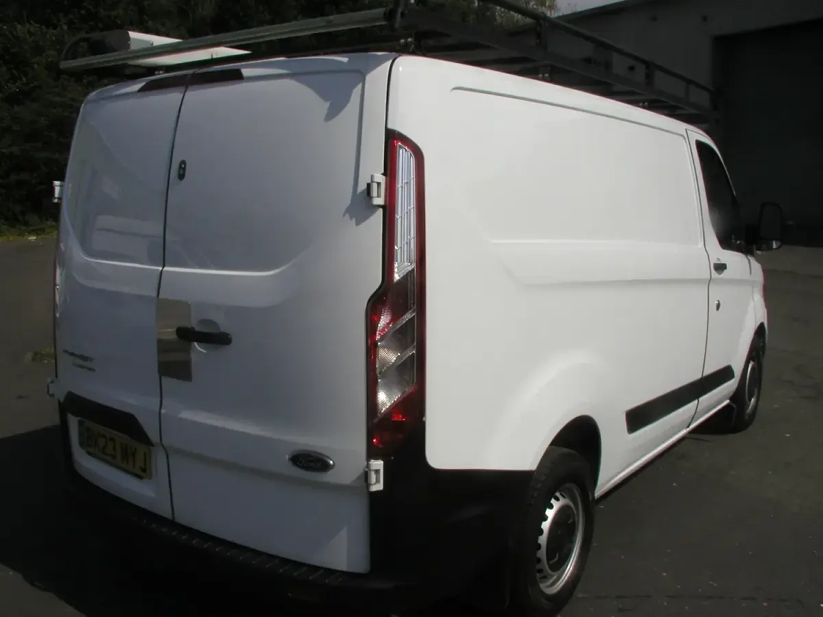 Used Ford Transit Custom 105 HP (77 kW) 2023 White Van