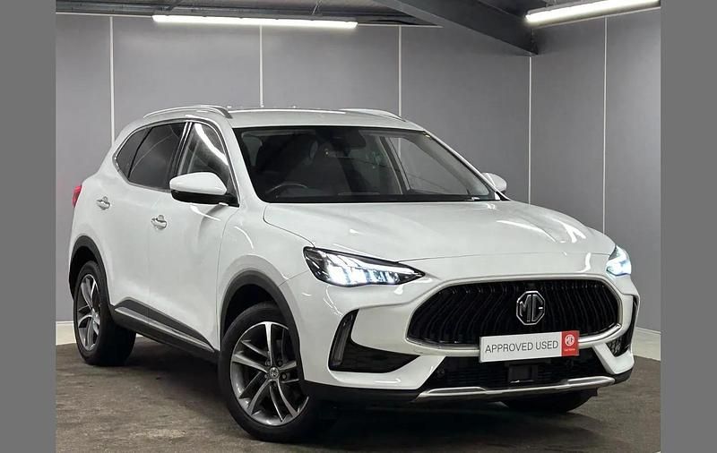 White Used 2024 MG HS Trophy SUV | £17,765 (Fair price) - Image 1/4