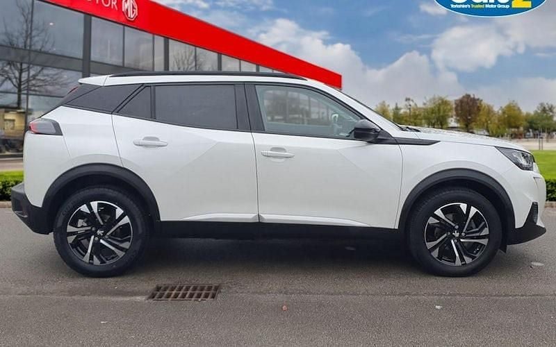 Used Peugeot 2008 Allure Premium 101 HP (74 kW) 2022 White SUV