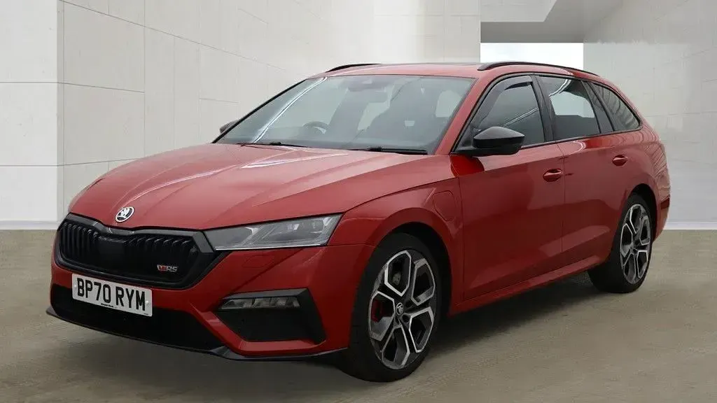 Used Skoda Octavia vRS 245 HP (180 kW) 2021 Red Estate
