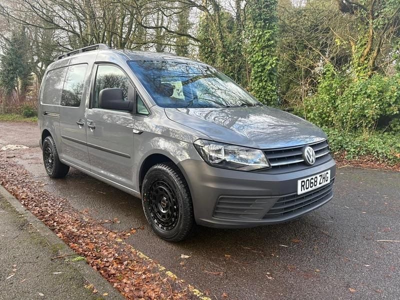 Grey Used 2018 VW Caddy Maxi MPV | £12,995 (Fair price) - Image 1/4