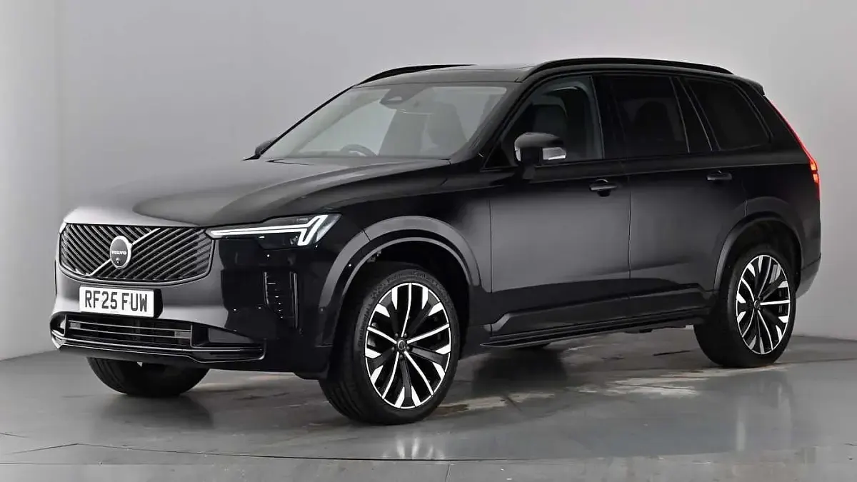 Used Volvo XC90 Ultra 455 HP (334 kW) 2025 Onyx black SUV