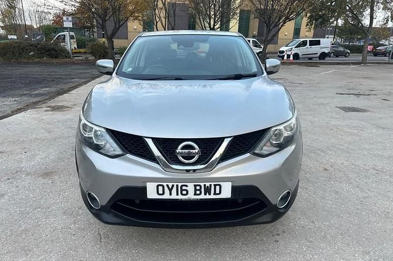 Silver Used 2016 Nissan Qashqai Acenta SUV | £6,099 (Super price) - Image 1/1