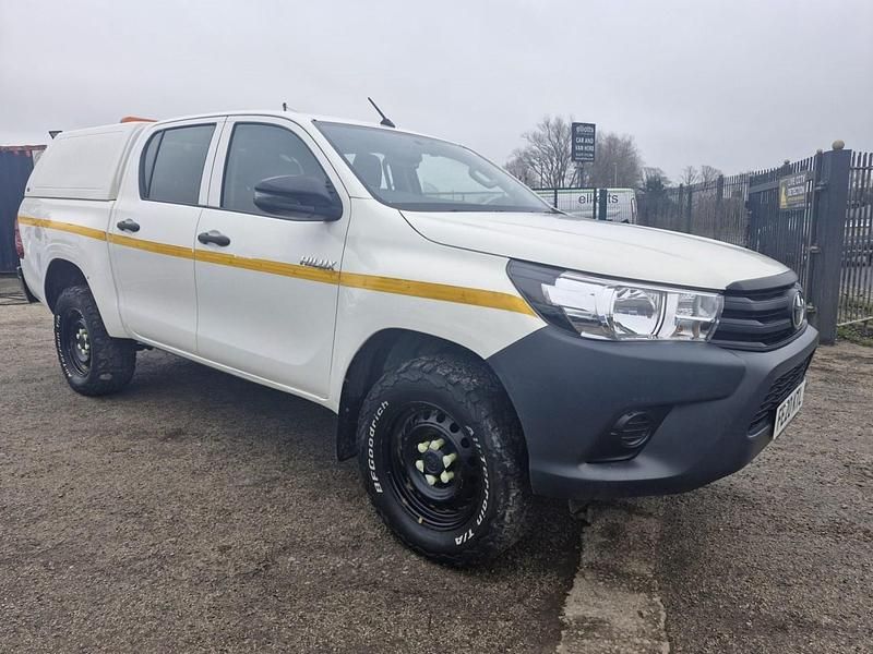 Used Toyota HiLux Active 2020 White Pickup