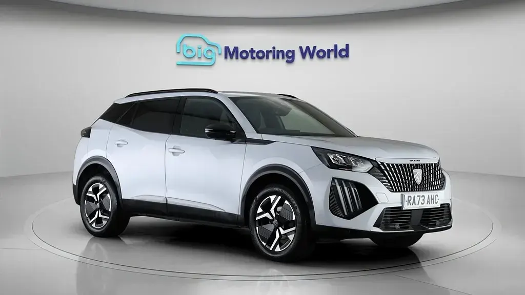 Second-hand Peugeot 2008 Allure 130 CP (95 kW) 2023 Alb SUV