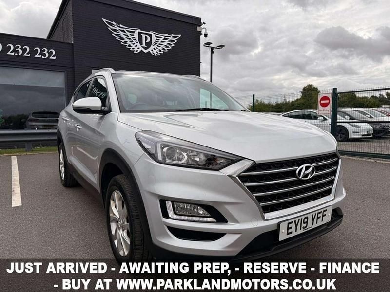 Silver Used 2019 Hyundai Tucson SE SUV | £11,430 (Good price) - Image 1/4