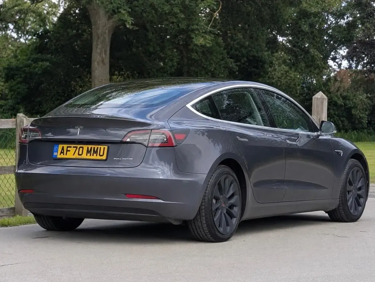 Used Tesla Model 3 Long Range AWD 77 kW (106 HP) 2020 Grey Sedan