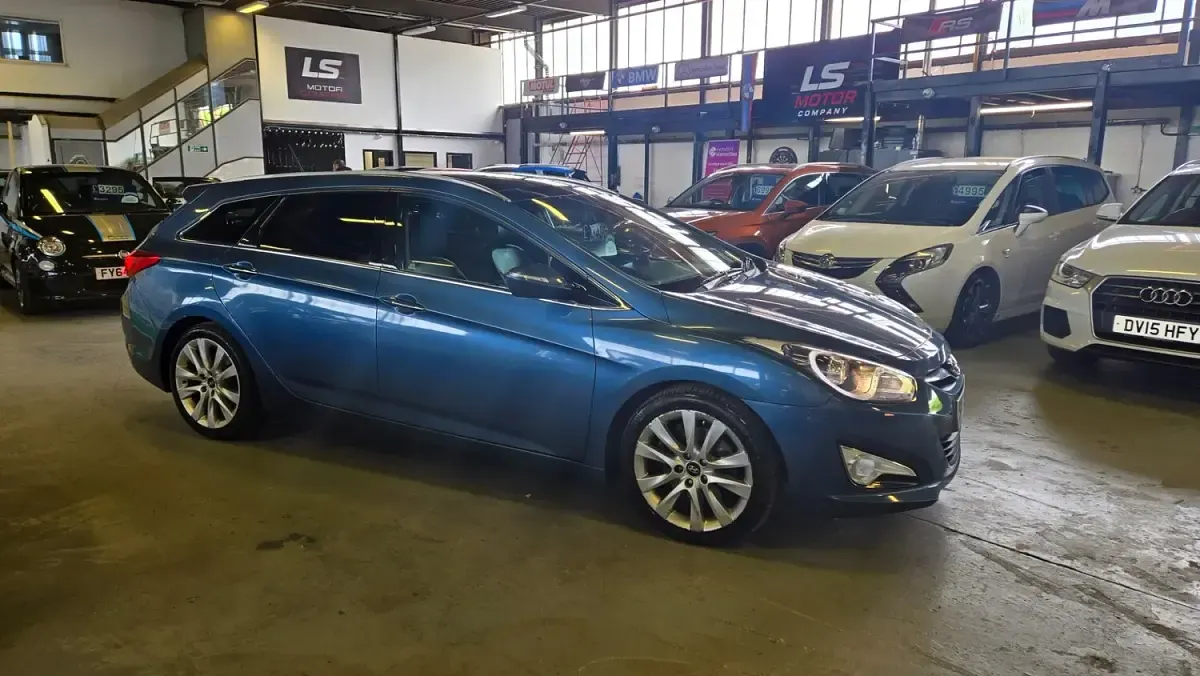 Used Hyundai i40 Premium 2012 Blue Estate