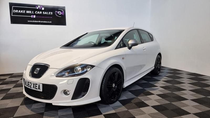 White Used 2012 Seat Leon FR Hatchback | £5,499 (A bit pricey) - Image 1/4