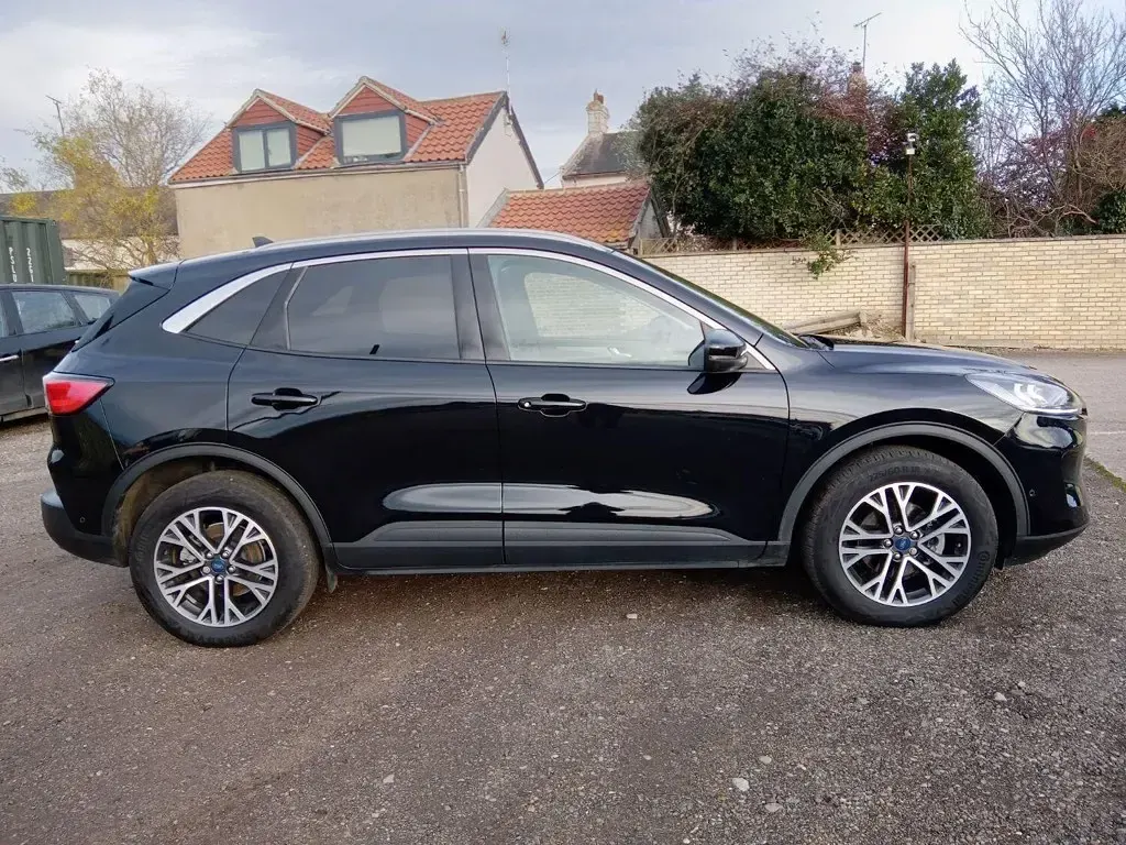 Used Ford Kuga Titanium 150 HP (110 kW) 2023 Black SUV