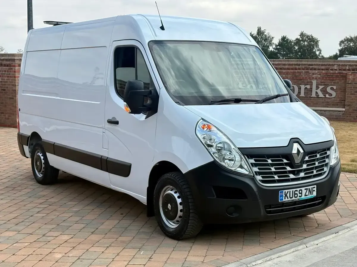 Used Renault Master 2019 White Van