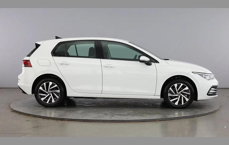 Used VW Golf VIII Style 204 HP (150 kW) 2022 Pure white Hatchback