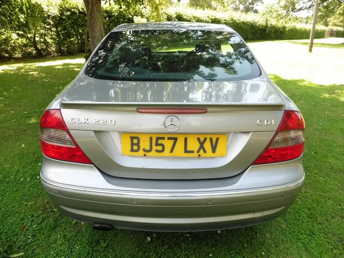 Used Mercedes CLK220 150 HP (110 kW) 2007 Silver Coupe