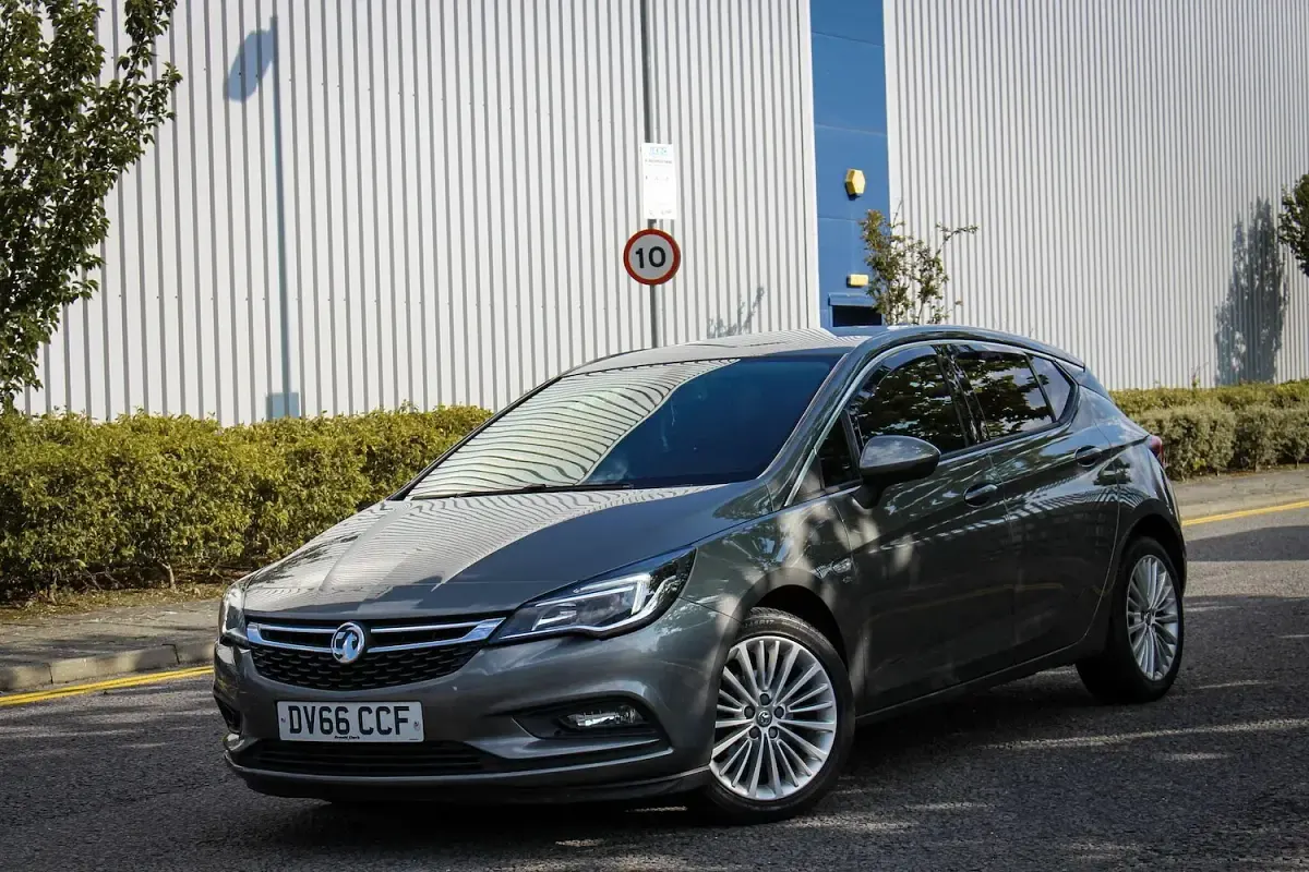 Used Vauxhall Astra Elite 2016 Grey Hatchback