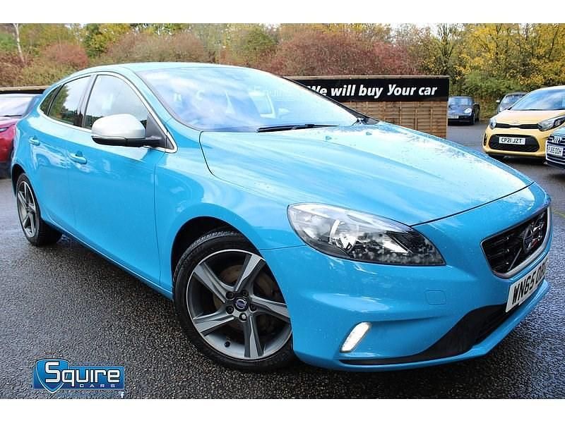 Rebel blue Used 2015 Volvo V40 R-Design Estate | £7,299 (Fair price) - Image 1/3