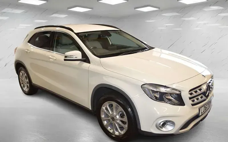 Used Mercedes GLA200 SE 156 HP (114 kW) 2019 SUV