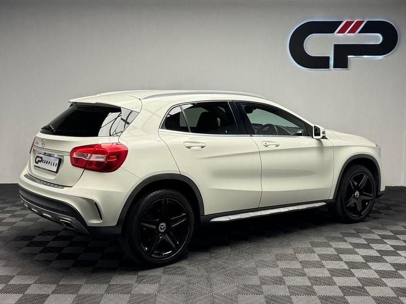 Used Mercedes GLA200 AMG line 136 HP (100 kW) 2017 White SUV