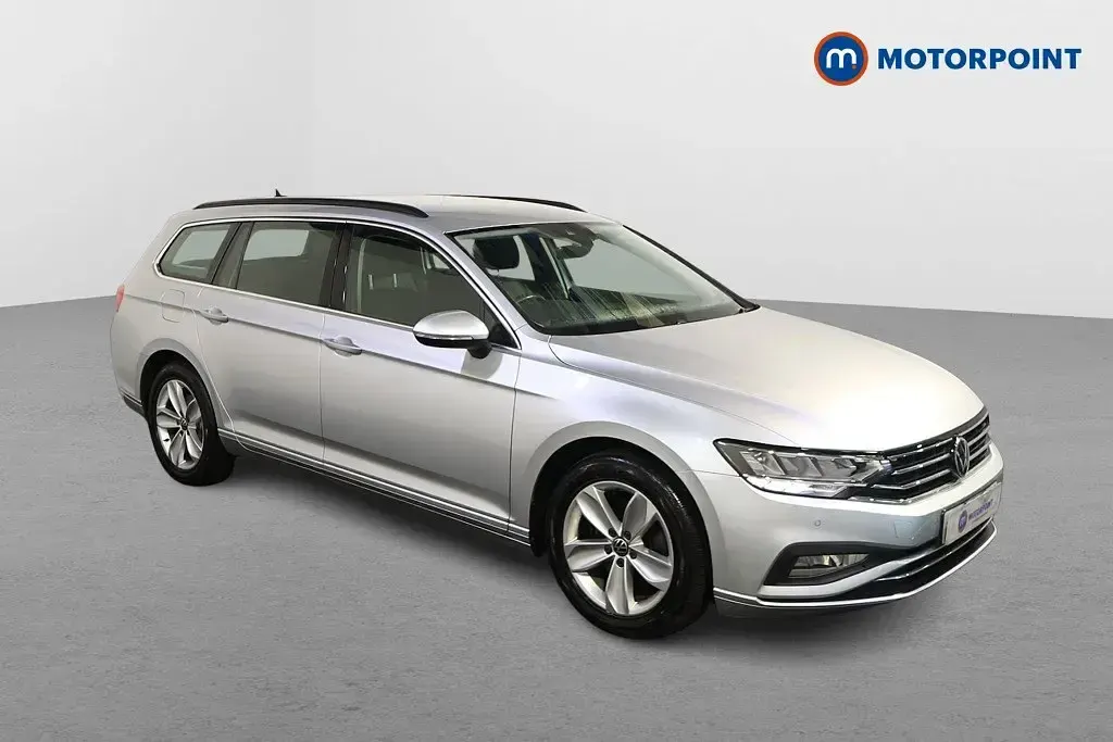 Usado VW Passat SE 2021 Prateado Carrinha