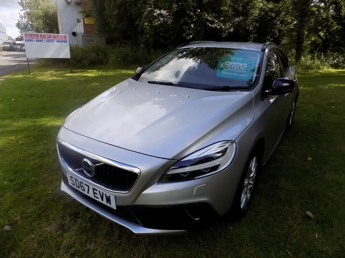 Used Volvo V40 Pro 2017 Silver Hatchback