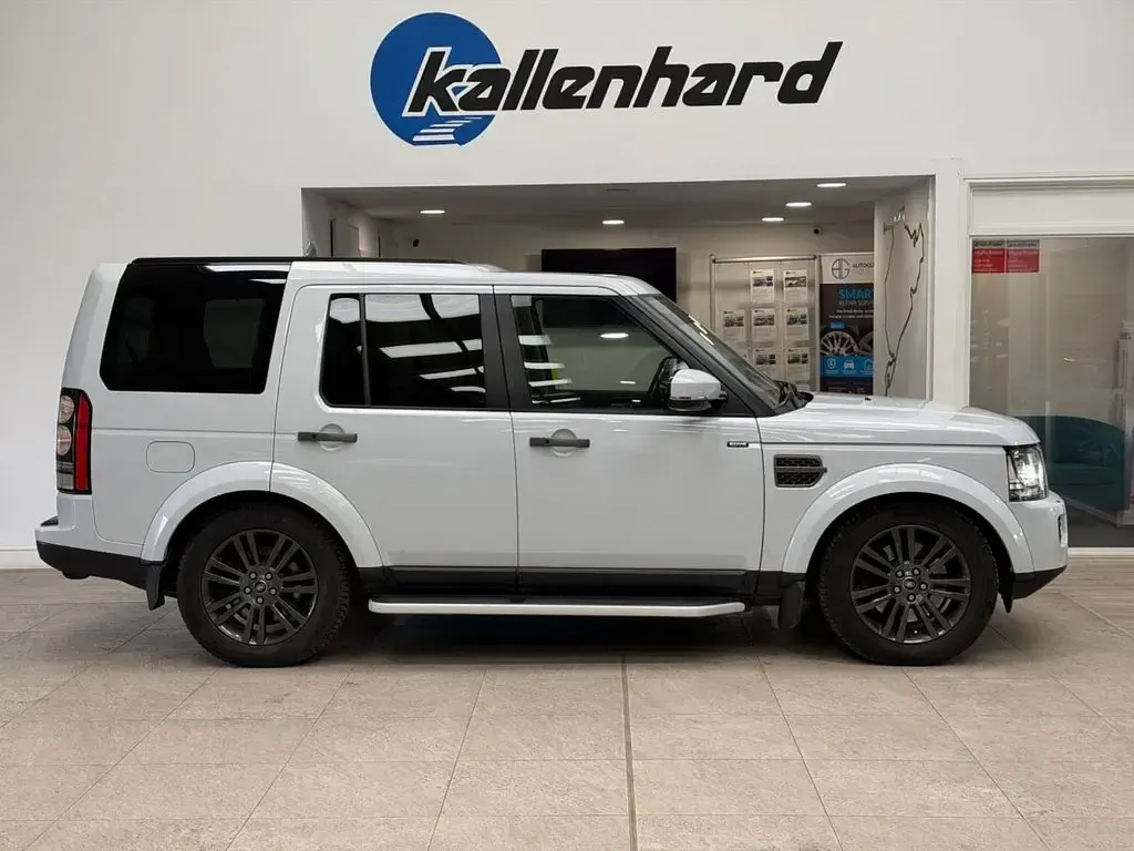 Used Land Rover Discovery Graphite 256 HP (188 kW) 2016 White SUV