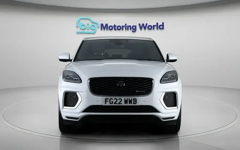 Używany Jaguar E-Pace R-Dynamic 163 KM (119 kW) 2022 Biały SUV