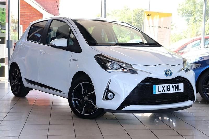 Used 2018 Toyota Yaris Hybrid Design | £12,390 (Fair price) - Image 1/1