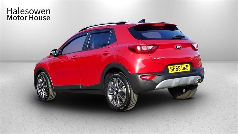 Used Kia Stonic 118 HP (86 kW) 2019 Red SUV