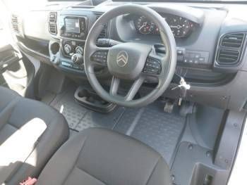 Image 3/4
