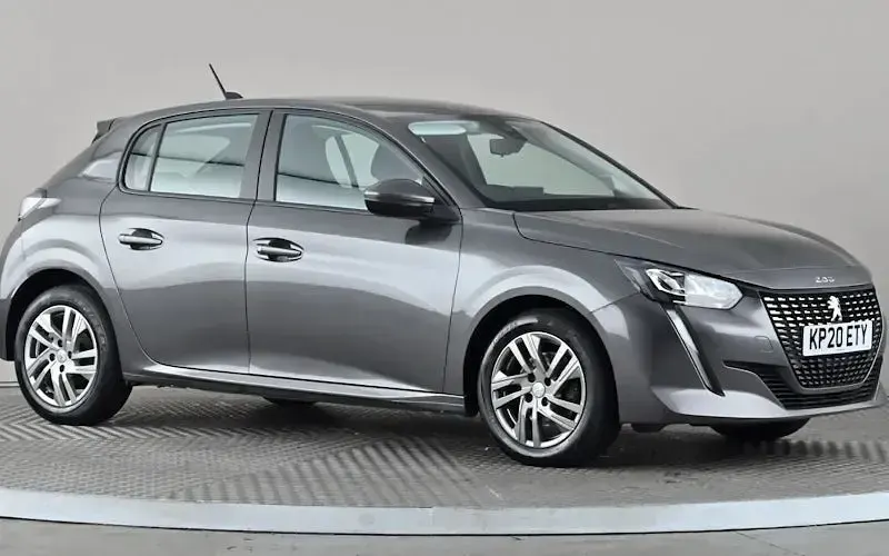 Used Peugeot 208 Active 102 HP (75 kW) 2020 Hatchback