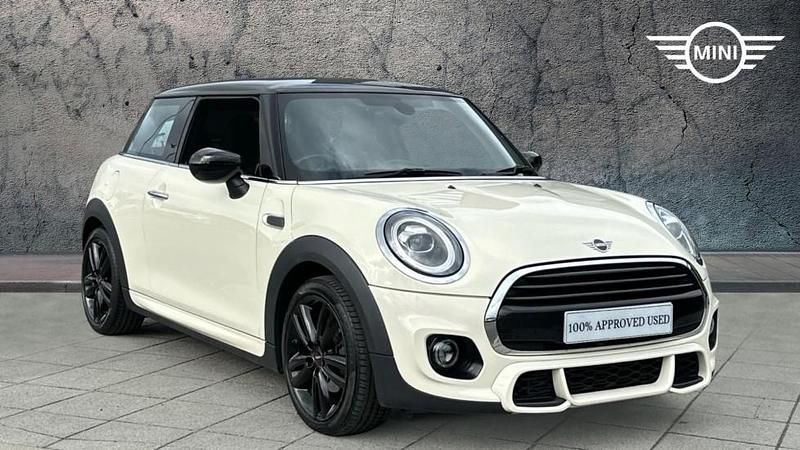 Used Mini Cooper Hatch 134 HP (98 kW) 2019 White Hatchback