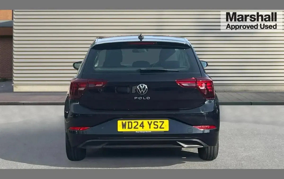 Used VW Polo Life 95 HP (69 kW) 2024 Black Hatchback